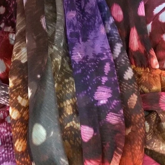 ERIN FETHERSTON RED FEATHER WRAP PRINT SIZE 2 - Picture 8 of 12